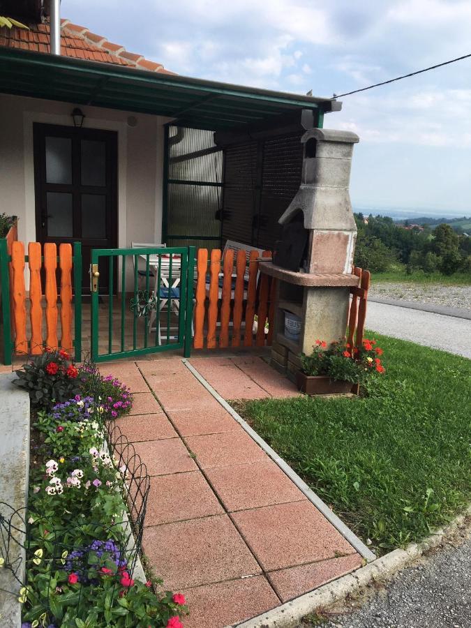 Holiday Home Maderka Strigova Ngoại thất bức ảnh