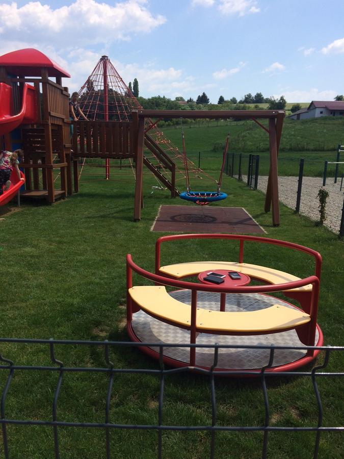 Holiday Home Maderka Strigova Ngoại thất bức ảnh